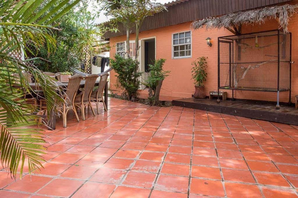 Smileys Apartment And Car Rental Виллемстад Экстерьер фото
